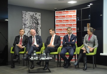 FOTO: Eksperti: Latvijas finanšu sektoram iespējami vairāki attīstības virzieni