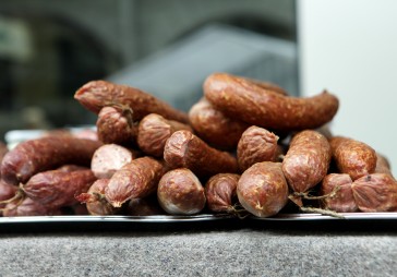 Biovela ražotajā Mājas desā konstatēta bīstama baktērija