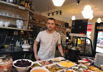 Profesionāļiem tetovējumi netraucē	