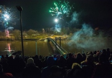 Bauskā atklāj jauno gājēju tiltu pār Mūsu