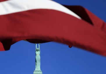 Eksperta viedoklis: Latvijas ekonomika un sabiedrība noasiņo 