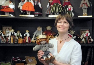 Piektdienas intervija ar Latvju lietas vadītāju Ievu Nikoletu Dāboliņu