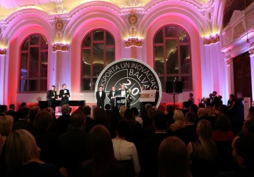 Papildināta - FOTO: Apbalvoti Eksporta un inovācijas balvas 2016 ieguvēji