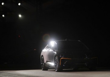 Papildināts - Tirgū sevi piesaka vēl viens Tesla konkurents