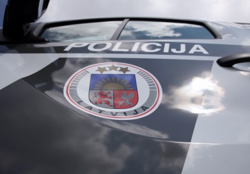 Papildināta - Valsts policija lauž līgumu ar A26 par 17 Citroen automašīnu piegādi