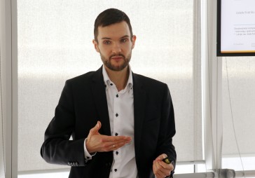 Eksperts: Ja iedzīvotāji turpinās sabotēt sistēmu, nemaksājot nodokļus, vienā brīdī tas var radīt lielu sociālo spriedzi 