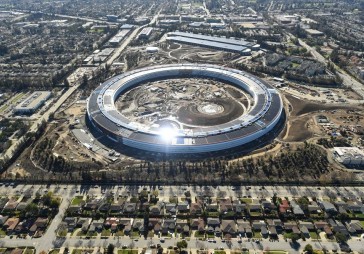 FOTO: Apple jaunā, kosmiskā mītne gandrīz gatava