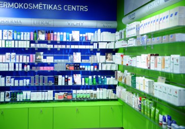 Olainfarm piederošā Latvijas aptieka pievienos iepriekš iegādātos aptieku uzņēmumus