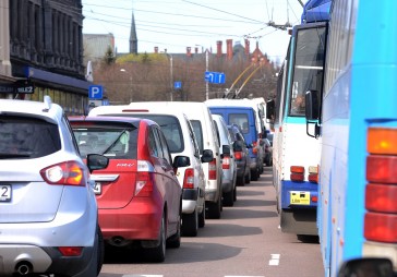 Papildināta - Par braukšanu ar ārvalstīs reģistrētu auto noformēti 37 protokoli