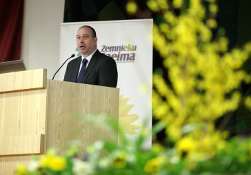 Papildināta - Biedrību Zemnieku saeima turpinās vadīt Juris Lazdiņš