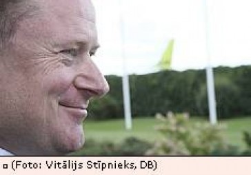 Flikam jāsniedz amatpersonu deklarācija