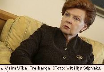 Freiberga: deputātu rīcība ir absurda