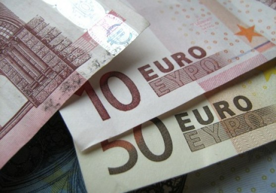 Eksperts: Eiro nav briesmās 