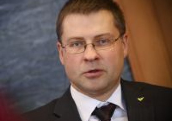 Dombrovskis: vienreiz jābeidz baumot par privatizāciju