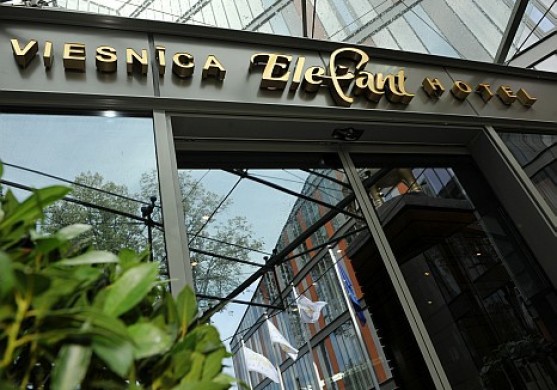 Elefant Hotel nopērk bankas uzņēmums