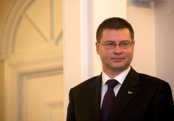 Dombrovskis: Saeimas korekcijas budžetā nevar mainīt konsolidācijas apjomus