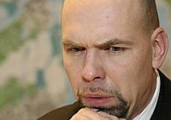 Stranci lūdz attaisnot pilnībā