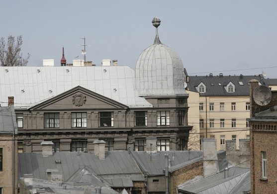 Krievijas pilsoņi izskata iespējas pirkt ne tikai dzīvokļus, bet arī namīpašumus