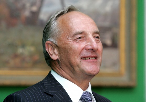 Bērziņš, iespējams, atteiksies no prezidenta algas