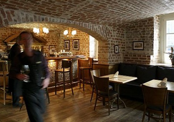 Iespējams, kratīšanas veiktas restorānos Rossini un Otella