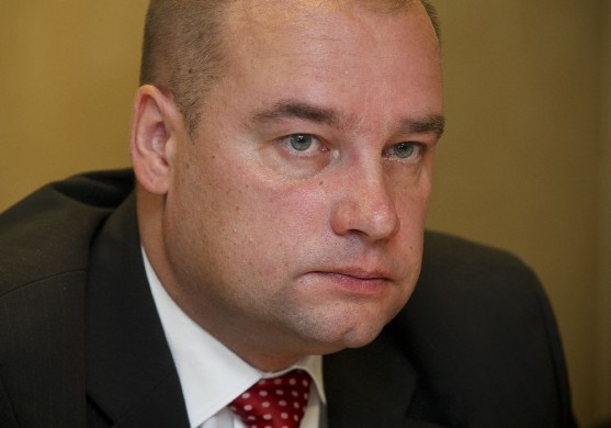Daudze vadīs jaunā prezidenta Bērziņa biroju