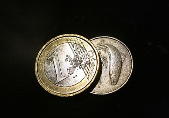 Pasaules Banka: Lai ieviestu eiro, nedrīkst pieļaut algu kāpumu