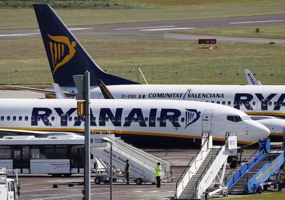 Ryanair pirks 300 jaunas lidmašīnas; 100 varētu «izmitināt» kaut kur Austrumeiropā