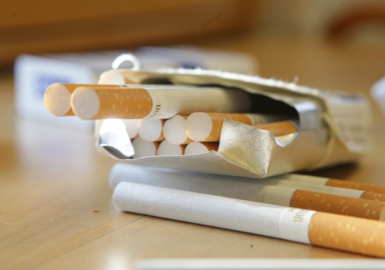 Latvijas uzņēmums nelikumīgi izplatījis cigaretes Eiropas Savienībā 