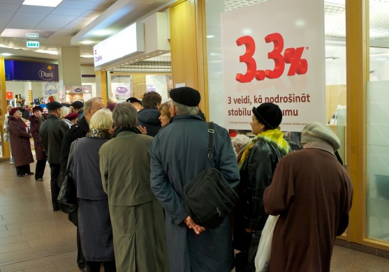Garantēto atlīdzību saņēmuši jau 26,3 tūkstoši Krājbankas klientu; izmaksāti 121,4 miljoni latu