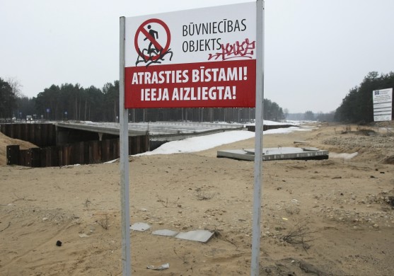 Lietuviešiem neizdodas apturēt Dienvidu tilta trešās kārtas būvniecību