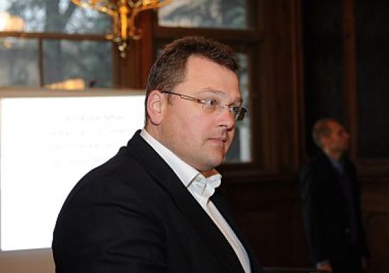 Rungainis: tiek ietekmēts Prudentia darbs, lai pasteidzinātu airBaltic pārdošanu