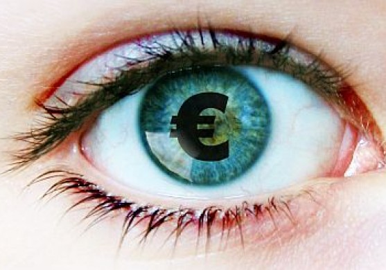 Polija signalizē par stabilitāti eirozonā; atsāk sarunas par eiro ieviešanu