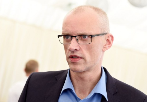 Truksnim un Raitumam piemēro aizdomās turēto statusu KNAB sāktajā kriminālprocesā; Jūrmalas mēra amatu ieņemt neliedz