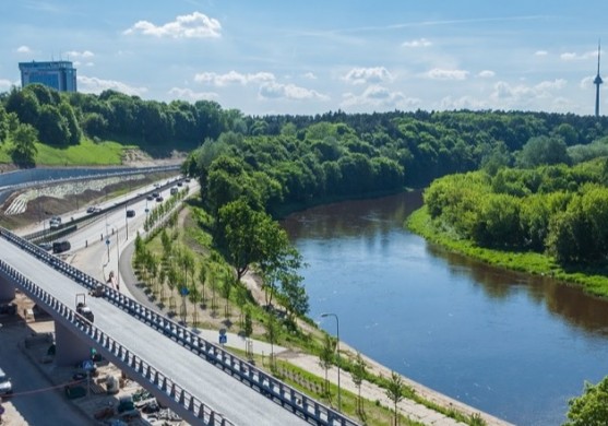 Latvijas Tiltu akcijas neizslēgs no biržas