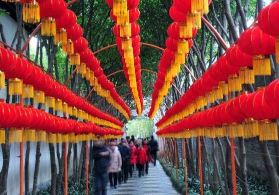 Ķīnā ārvalstu tūristiem noņems pirkstu nospiedumus