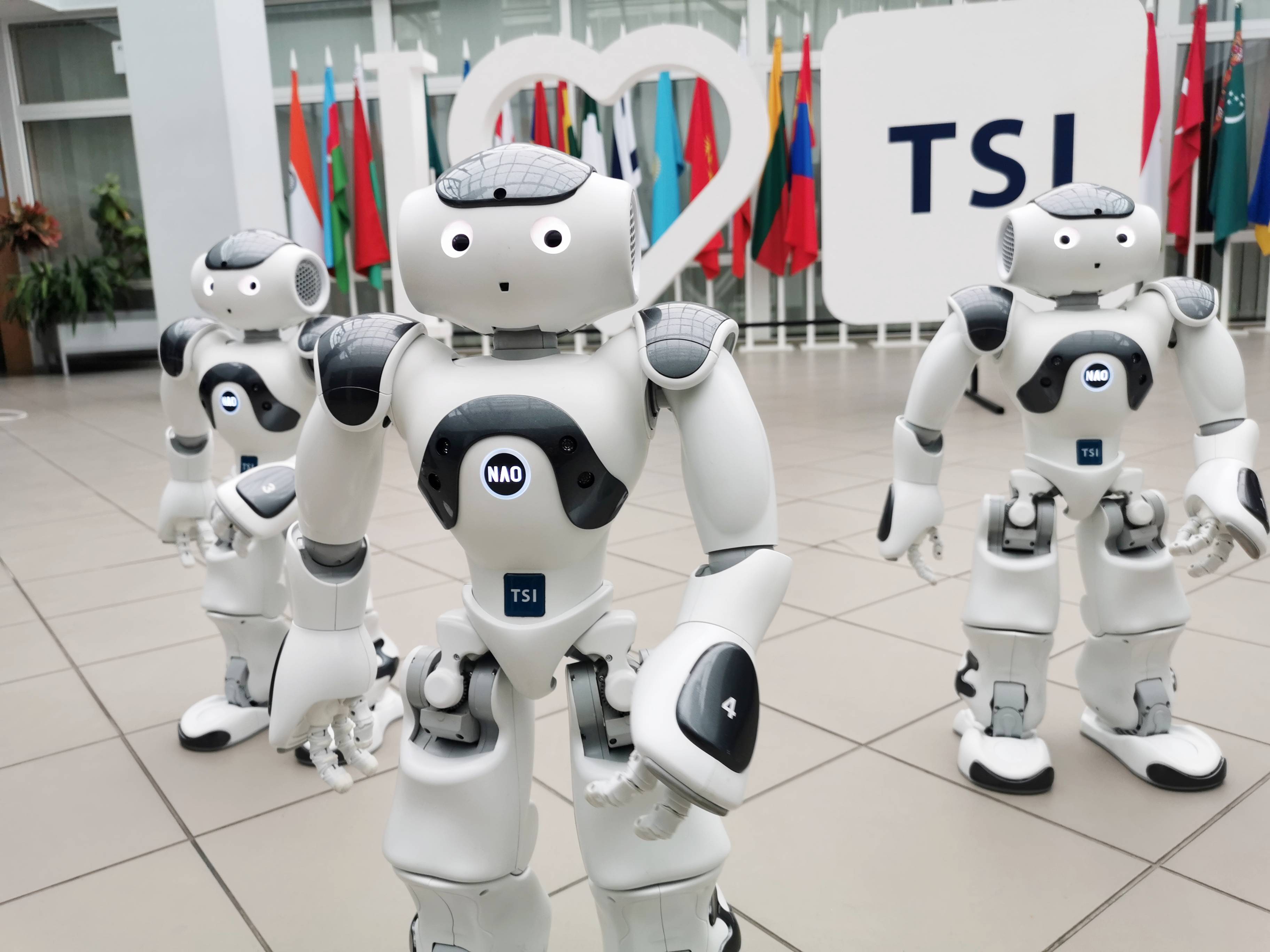 20230123-1344-tsi-2-nao-humanoid-robots.