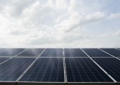 ELVI investēs vairāk nekā pusmiljonu eiro saules paneļu uzstādīšanā