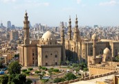 Lielākās tūrisma kompānijas pagaidām turpinās ceļojumu programmas uz Ēģipti