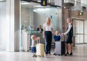 Rīgas lidostā ieviests maksas sagaidīšanas un pavadīšanas serviss