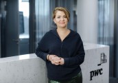 Aptauja: Latvijā ekonomikas izaugsmi tuvākajā nākotnē prognozē 25% uzņēmumu vadītāju