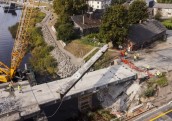 FOTO: Demontēts Salacgrīvas vecais tilts 