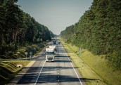 Uz Rīgas apvedceļa Berģu un Salaspils pusē sākas remontdarbi