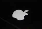Apple pārsūdz EK noteikto 500 miljonu eiro sodu