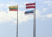 Latvijas ekonomika 2025. gadā atpaliek no kaimiņiem