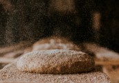N.Bomja maiznīca Lielezers strādā pie pārejas uz miltu beztaras glabāšanas sistēmu