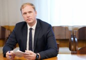 Valainis: Tet un LMT nav plānots saglabāt pilnīgā valsts kontrolē