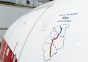 airBaltic sākusi piešķirt lidmašīnām Baltijas pilsētu nosaukumus