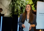 Portrets - Roche Services & Solutions Riga vadītāja Evija Celma