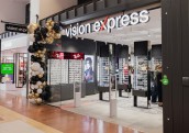 Investējot 300 000 eiro, atklāts jauns Vision Express veikals