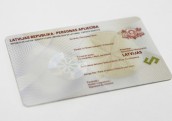 Ar lielu daļu eID karšu no decembra pirmās puses vairs nevarēs veikt e-parakstus